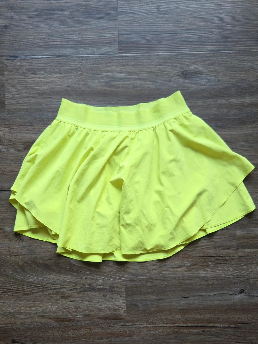 Lululemon Neon Green Lined Double Layer Skort Size 8